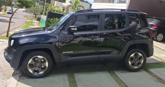 JEEP RENEGADE 1.8 16V FLEX STD 4P AUTOMÁTICO JEEP RENEGADE 1.8 16V FLEX STD 4P AUTOMÁTICO